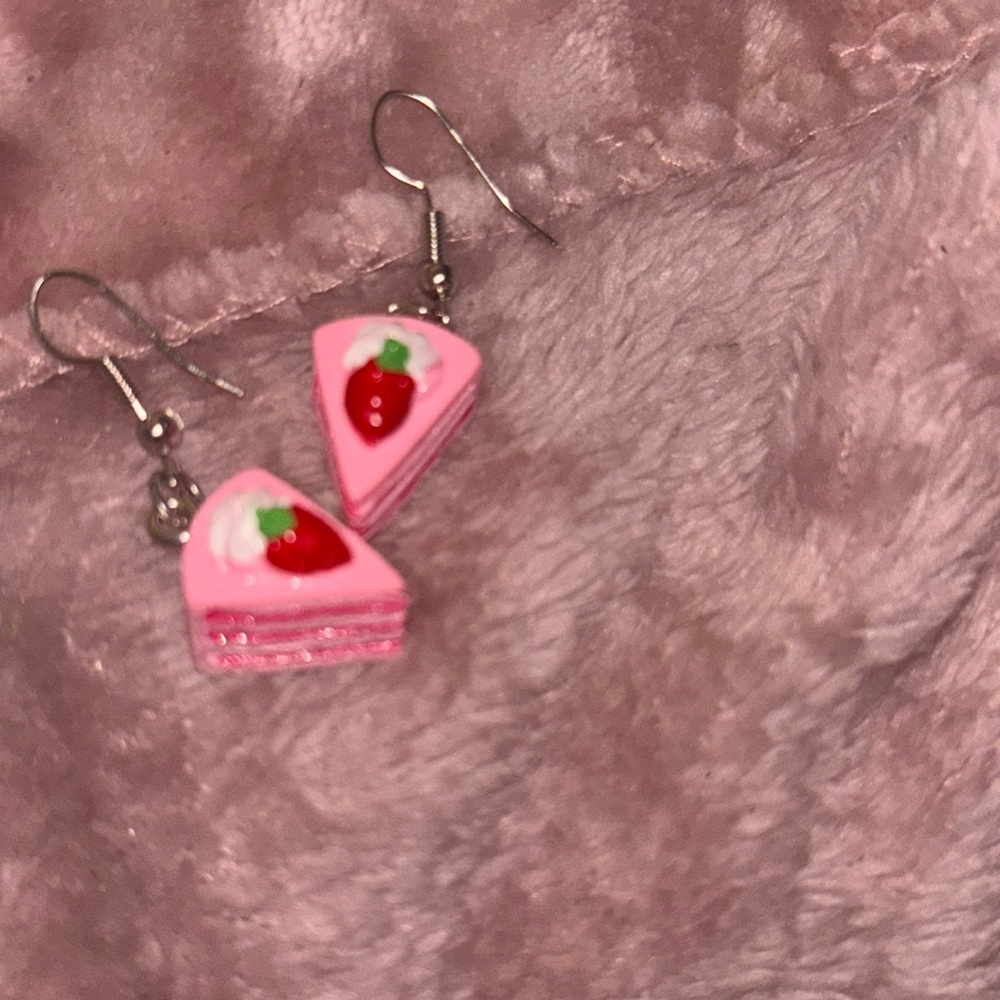 Strawberry shortcake 🍰 earrings